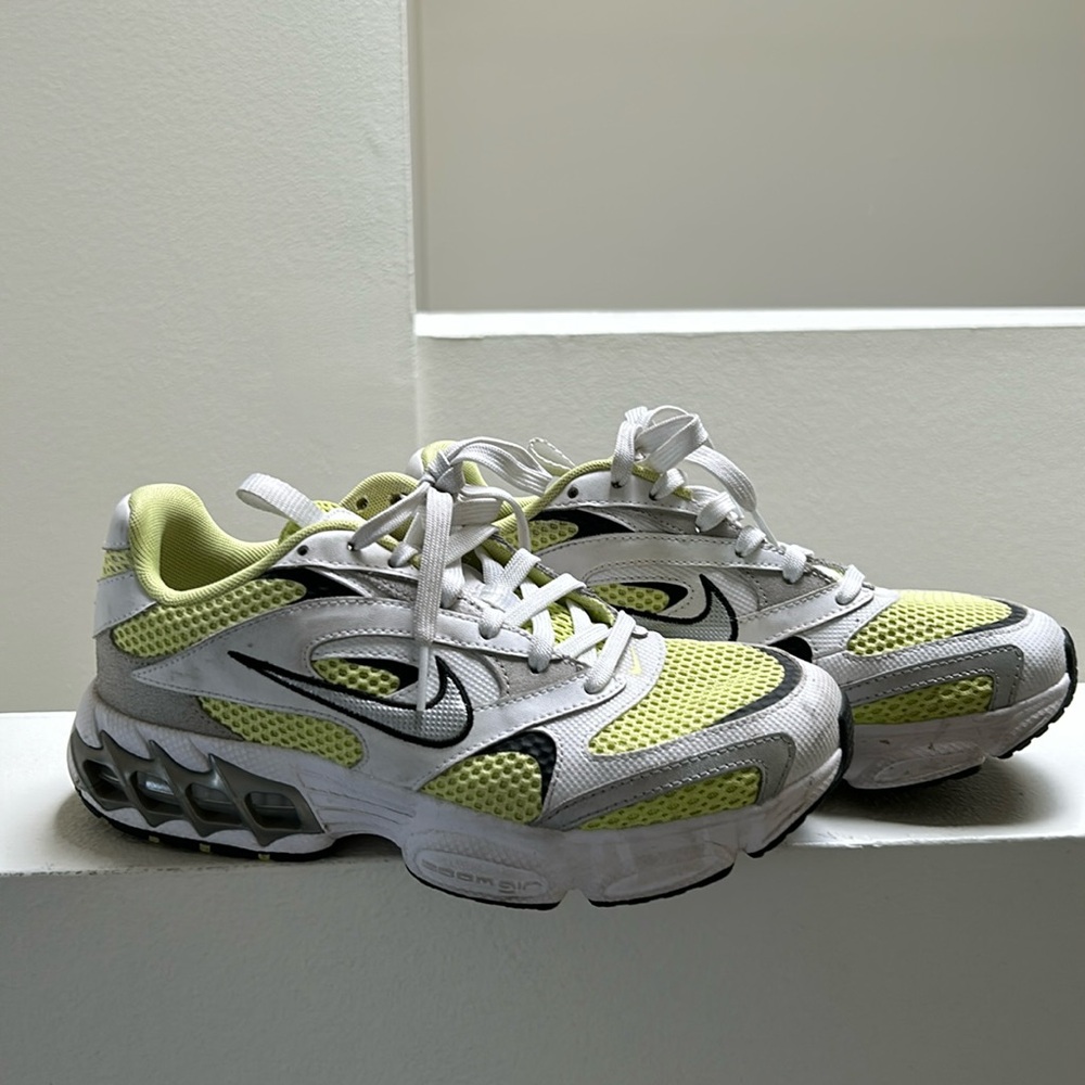 NIKE Zoom Air sneakers - neon yellow